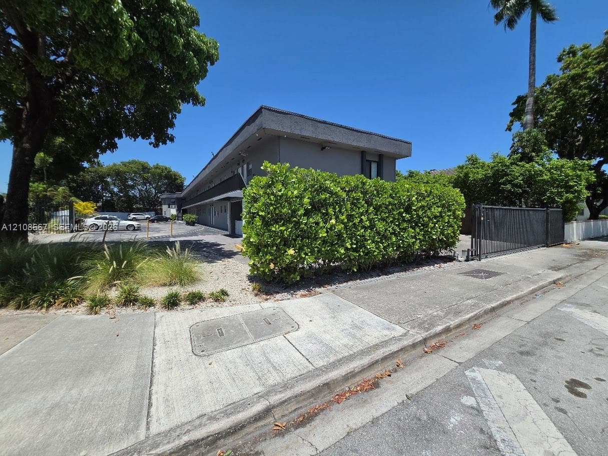 4393 Nw 11th St · #20 in Miami - Photo 1