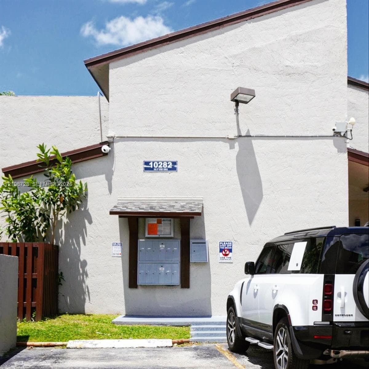 10282 NW 9th St Cir #201 photo 1