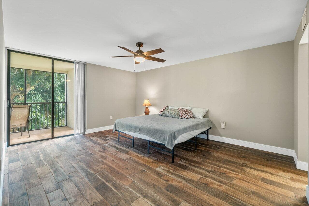 014-1555SouthFederalHighway-Unit203-Delr