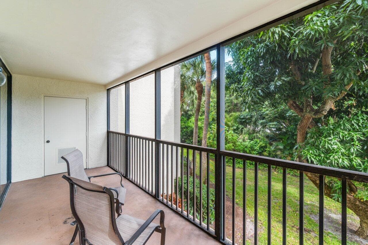 024-1555SouthFederalHighway-Unit203-Delr