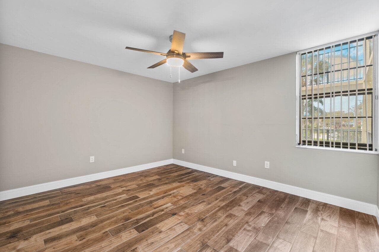 019-1555SouthFederalHighway-Unit203-Delr