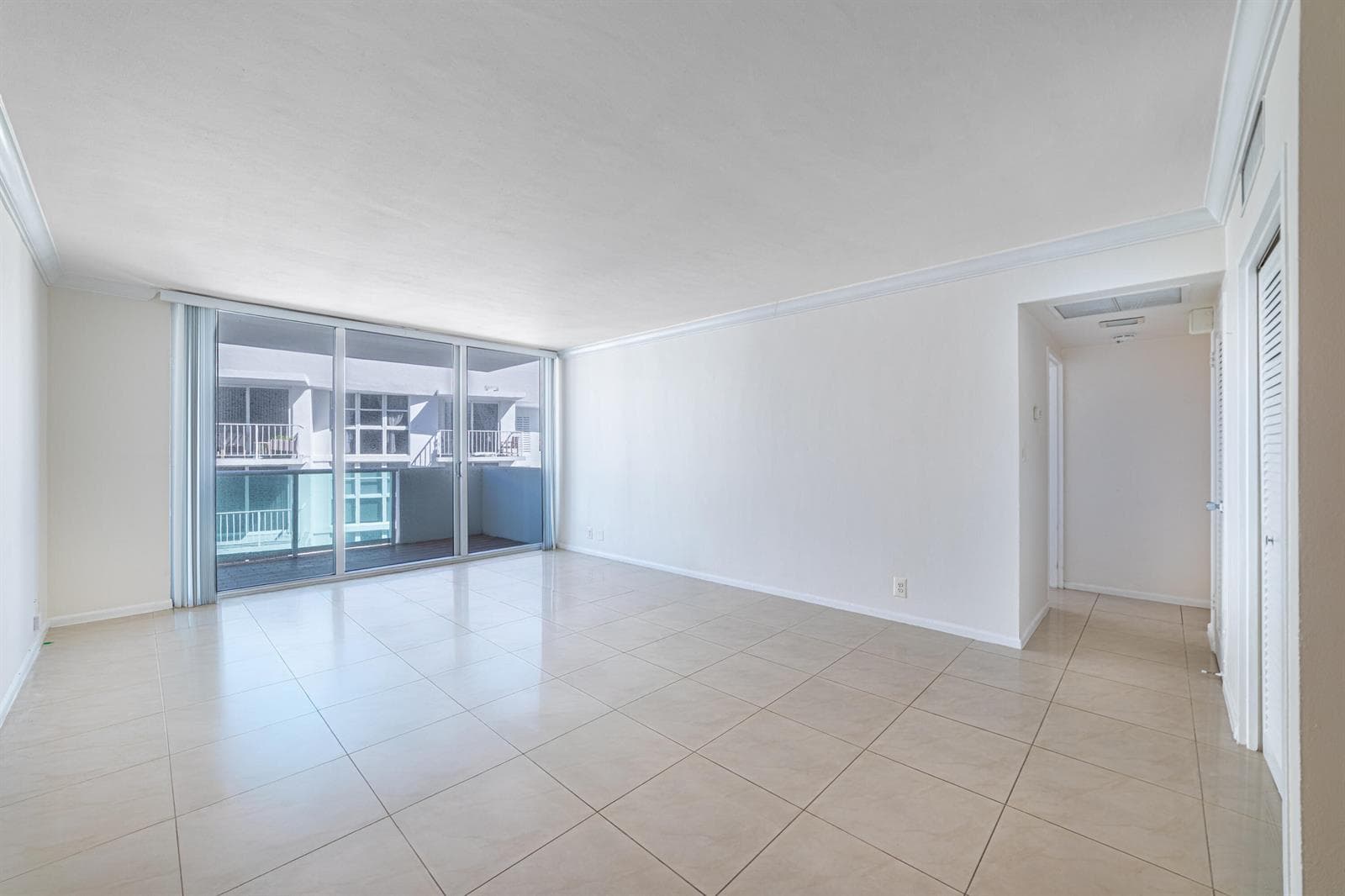 Livingroom (5)