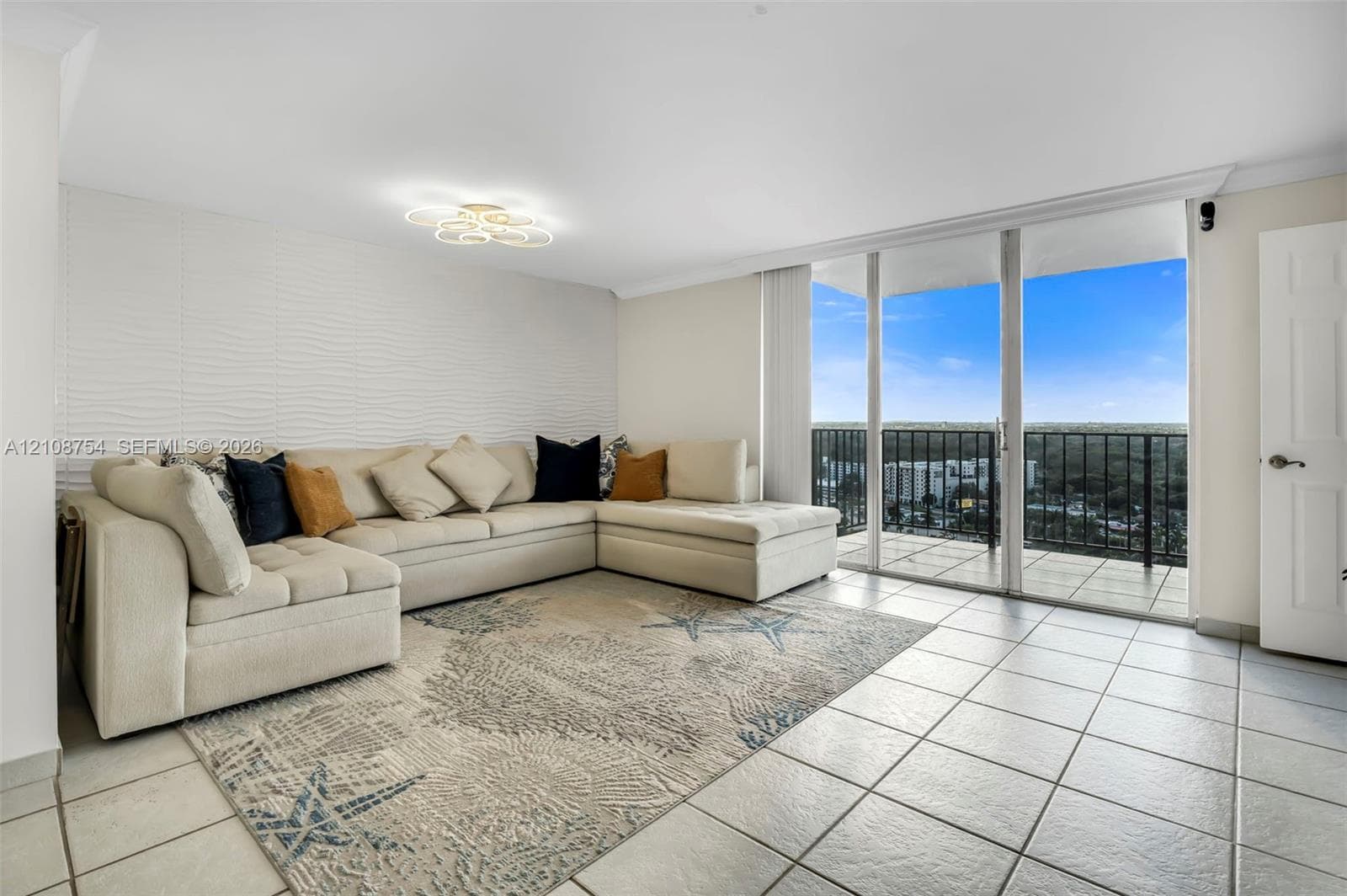 COMMODORE PLAZA · #2404 in Aventura - Photo 5