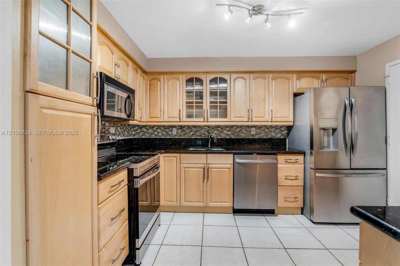 COMMODORE PLAZA · #2404 in Aventura - Photo 10