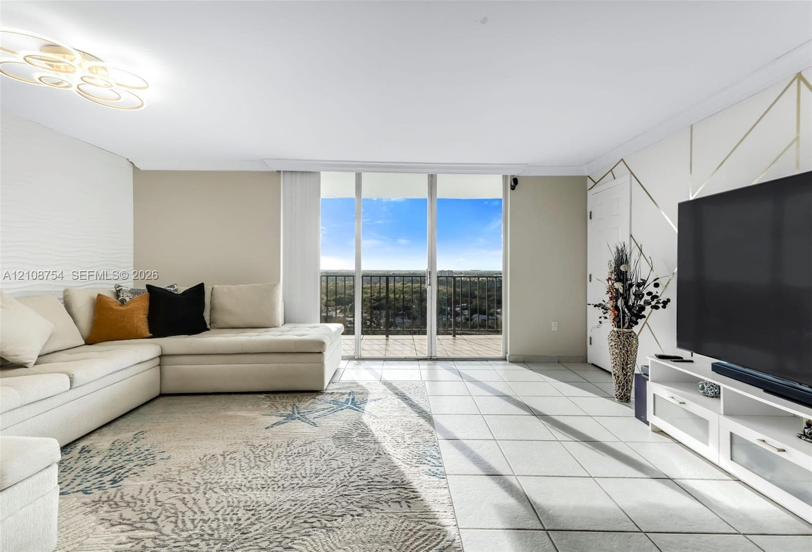 COMMODORE PLAZA · #2404 in Aventura - Photo 4