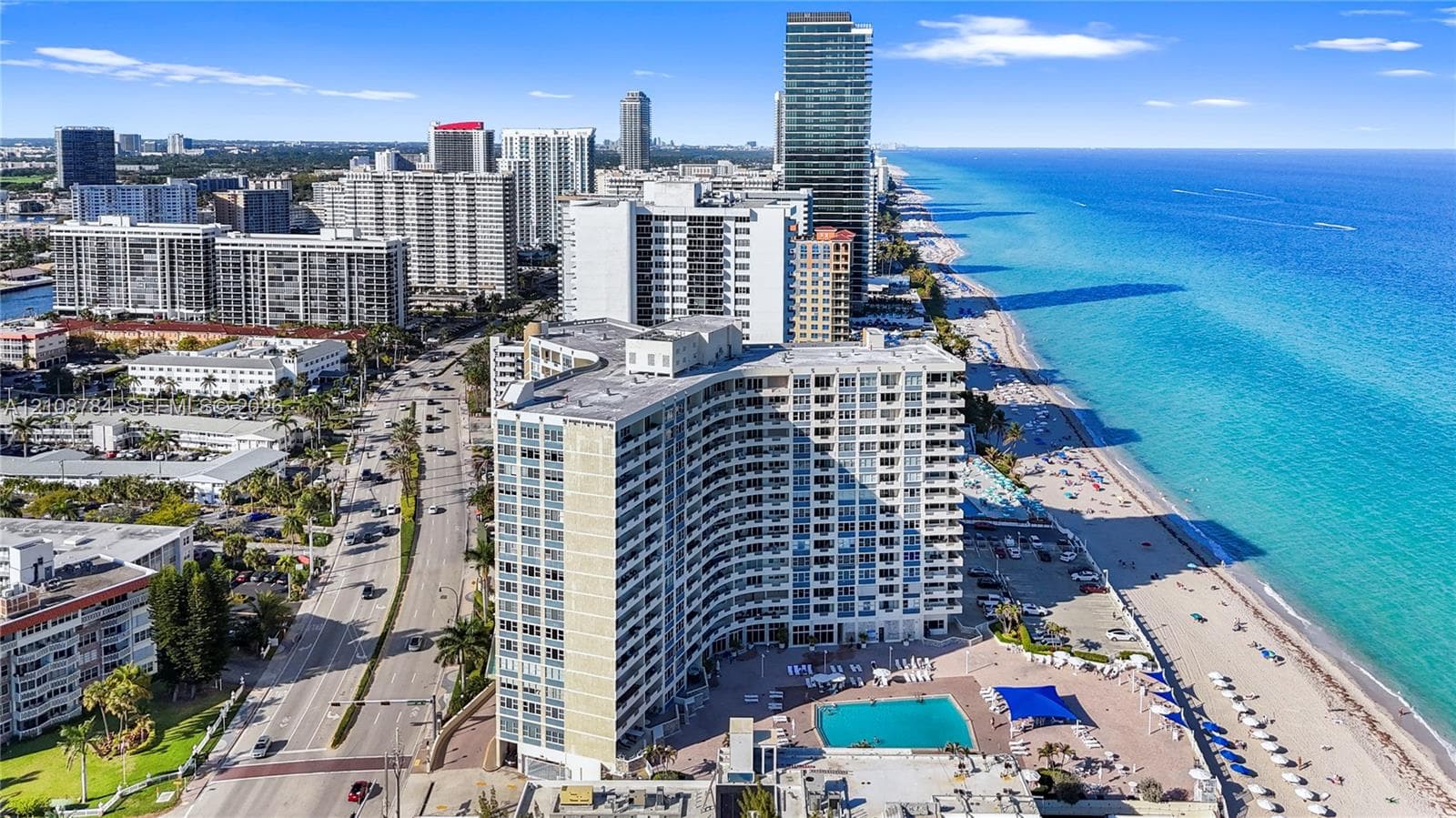 PARKER DORADO · #520 in Hallandale Beach - Photo 22