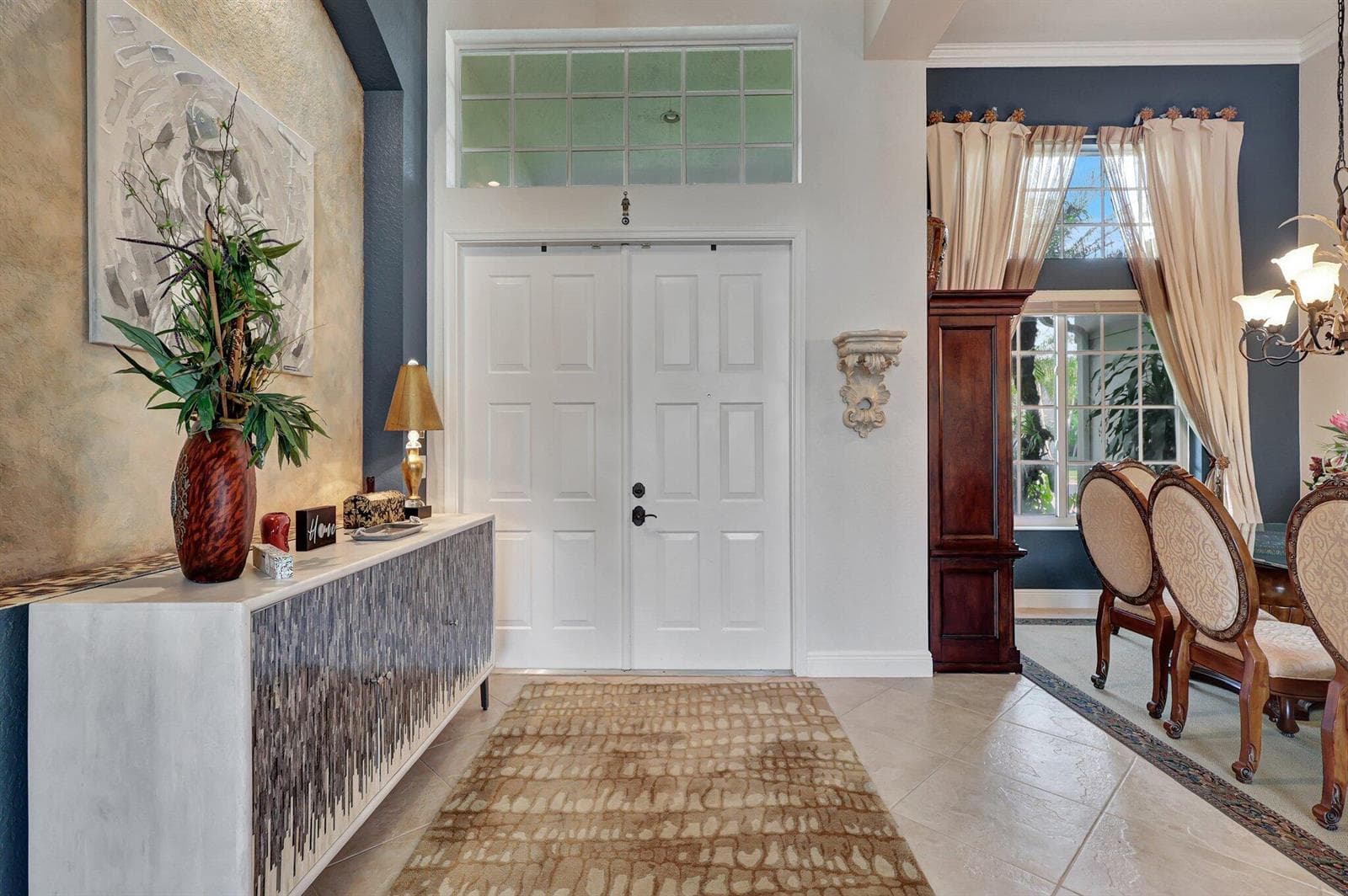 7-web-or-mls-4680Manderly_31