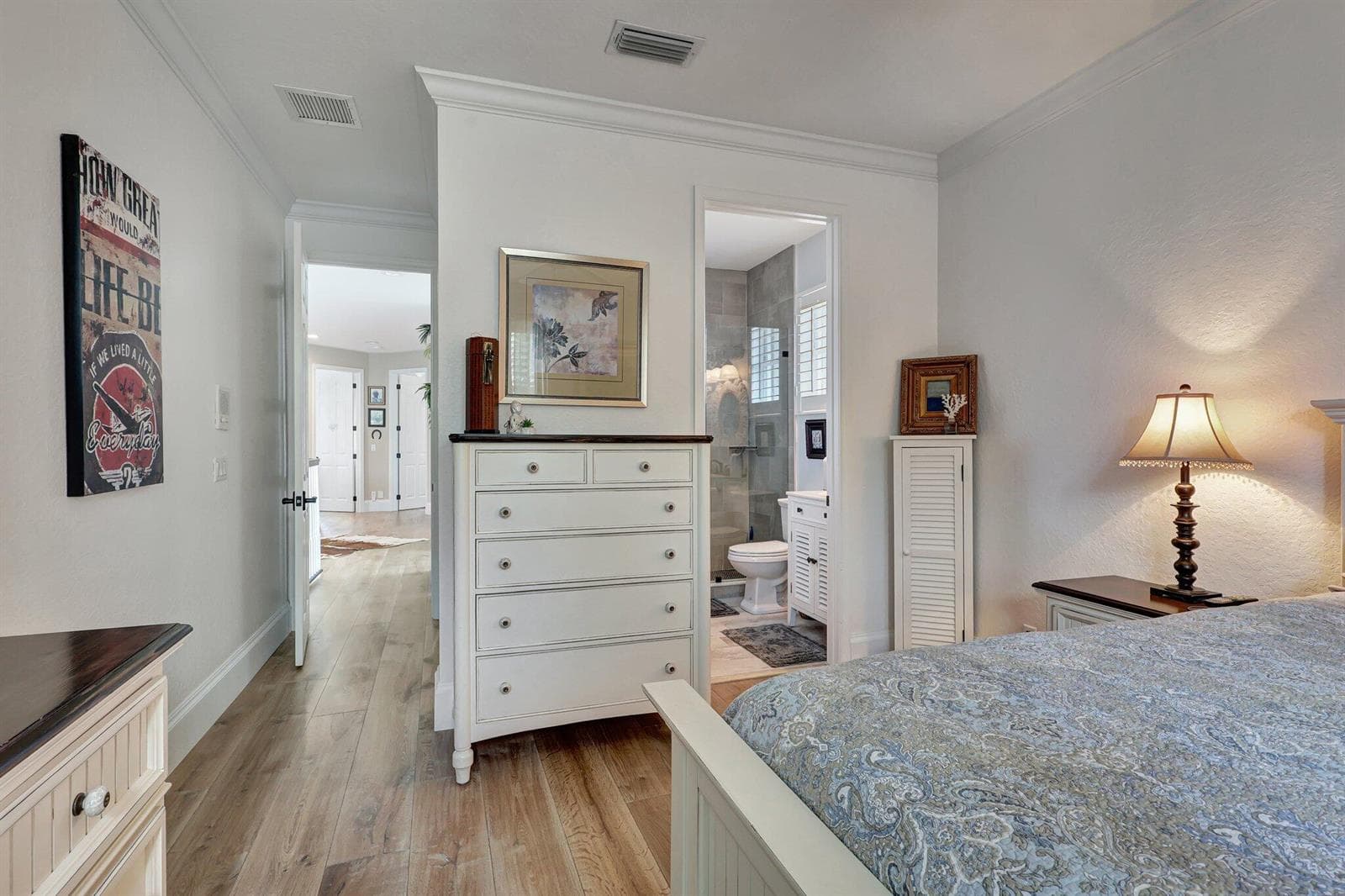 50-web-or-mls-4680Manderly_246