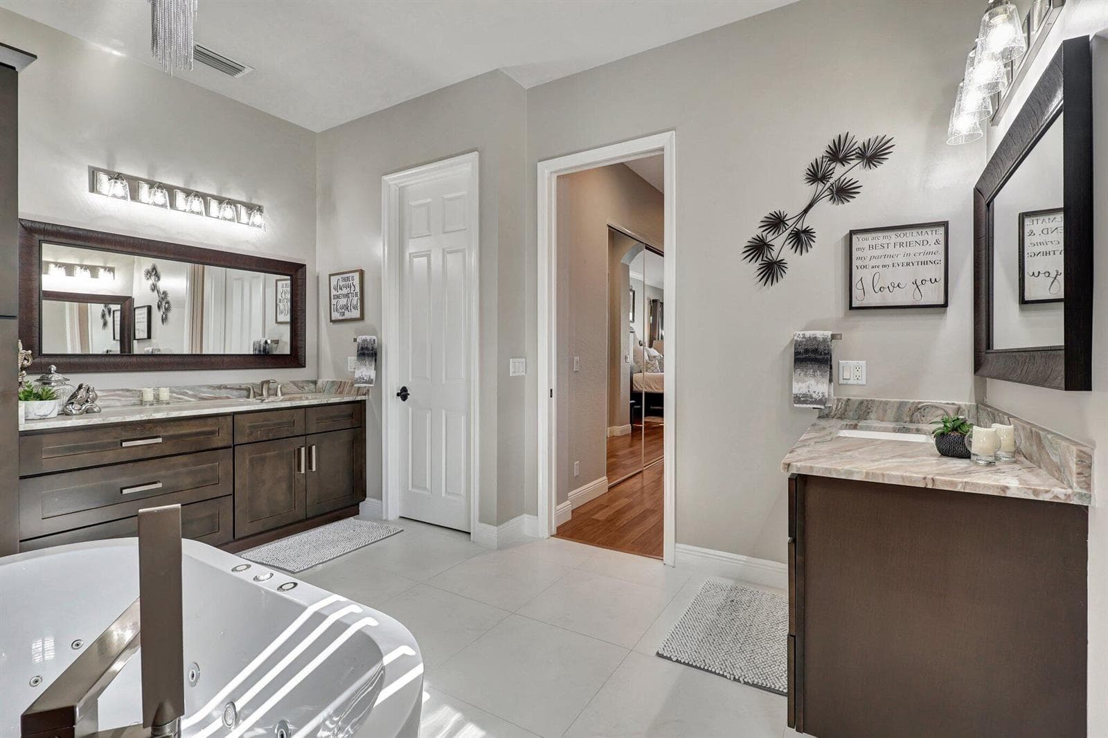 23-web-or-mls-4680Manderly_111