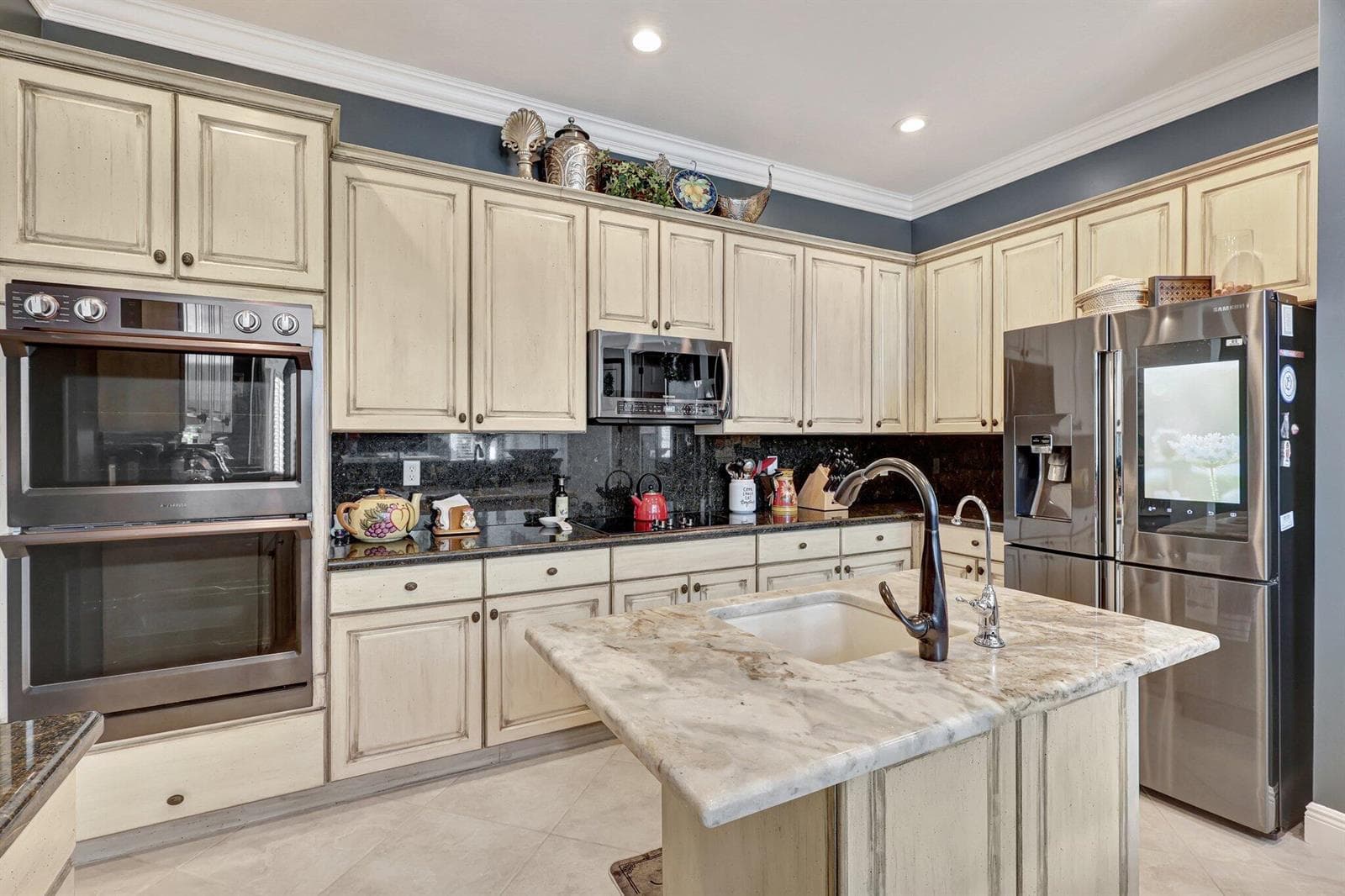31-web-or-mls-4680Manderly_151