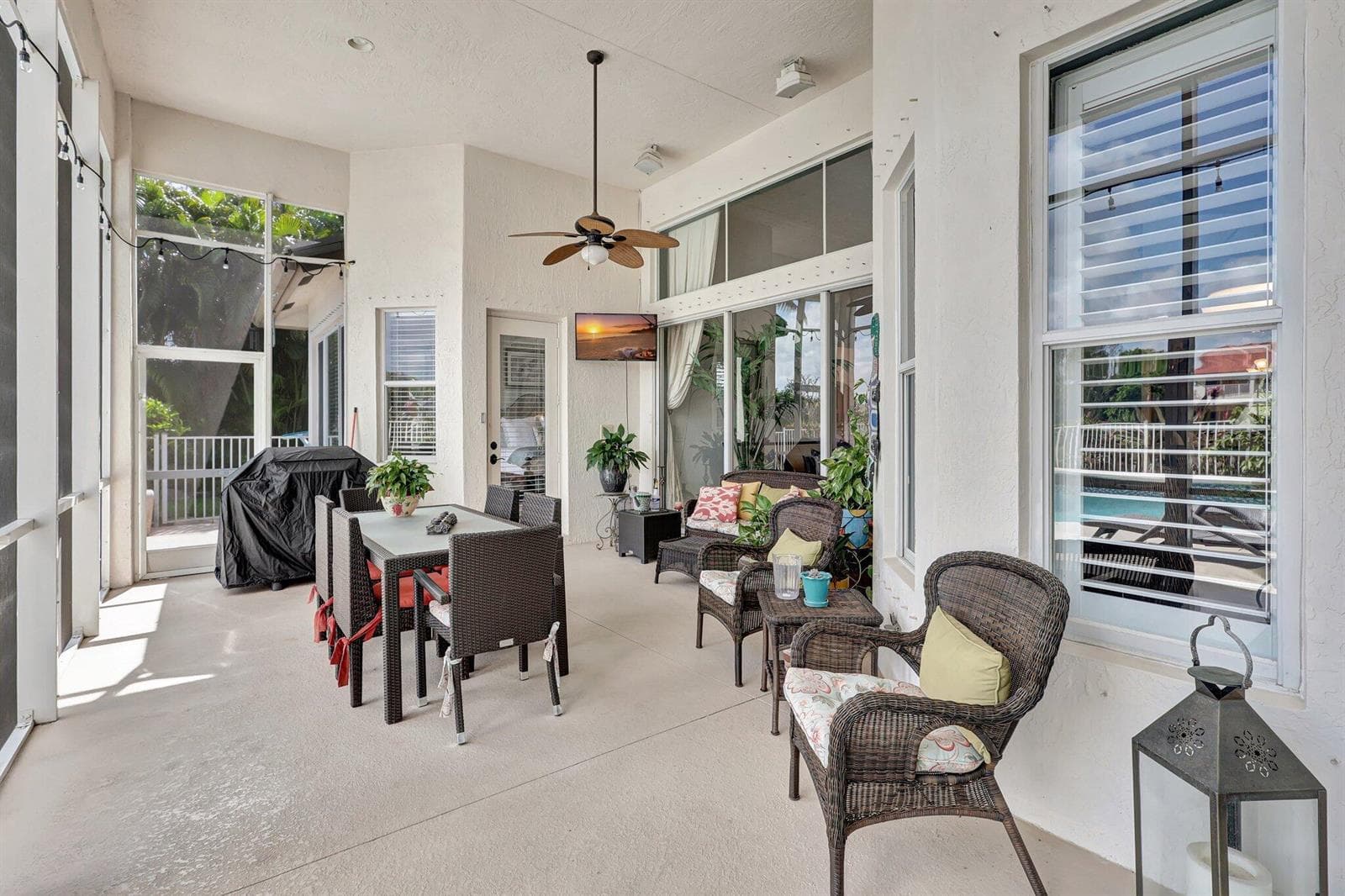 53-web-or-mls-4680Manderly_261