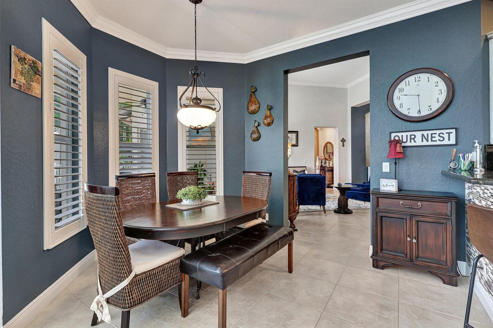 25-web-or-mls-4680Manderly_121