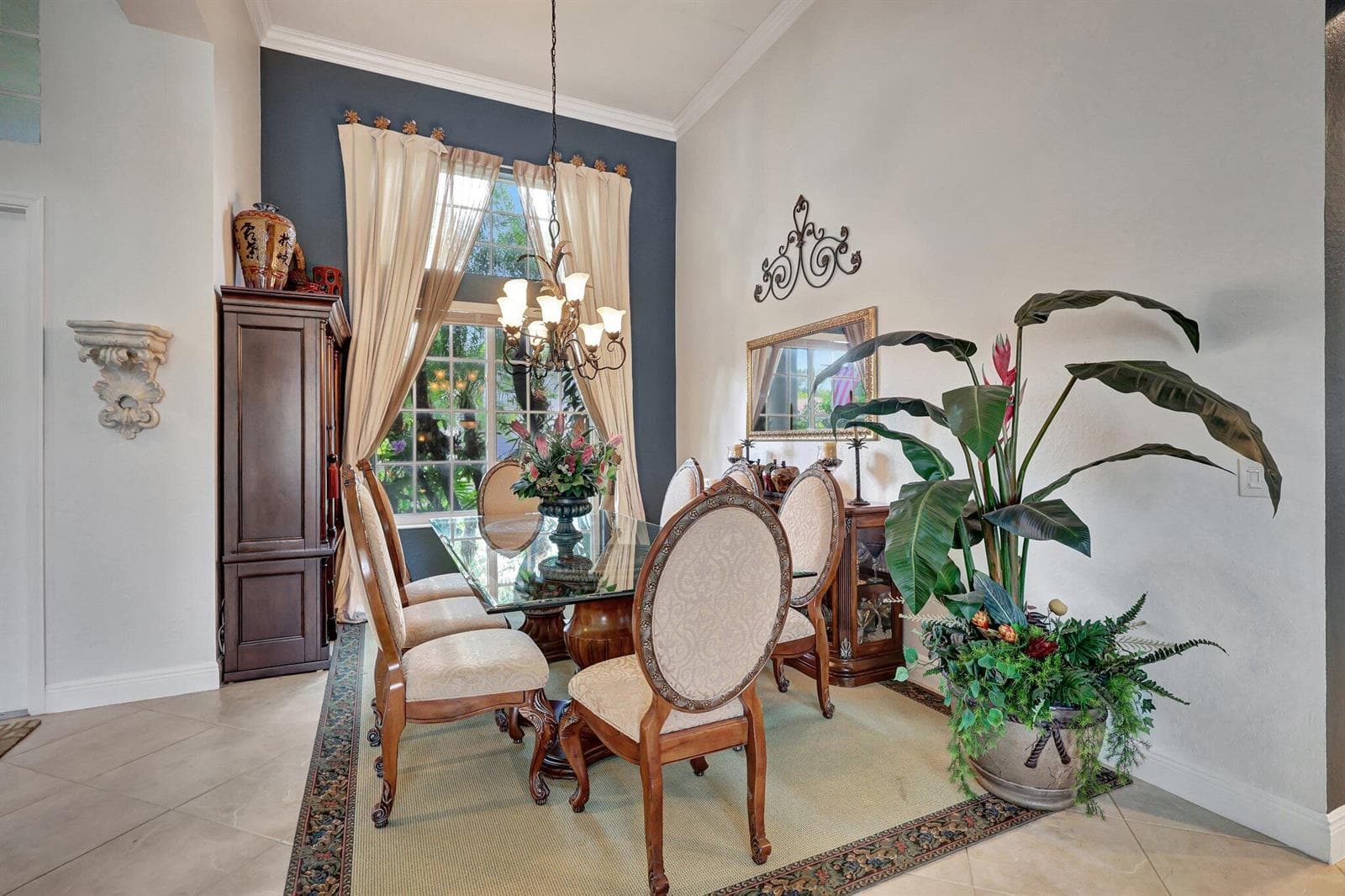 12-web-or-mls-4680Manderly_56