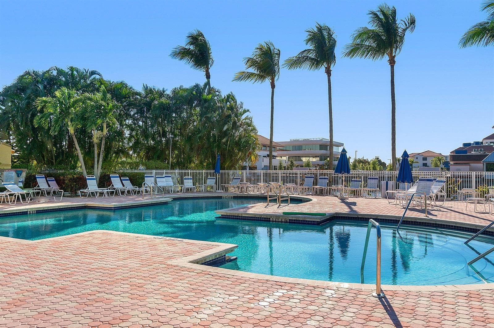 043-6662ViaRegina-BocaRaton-FL-33433-SMA