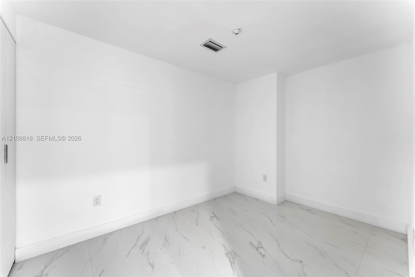 Bedroom/Den