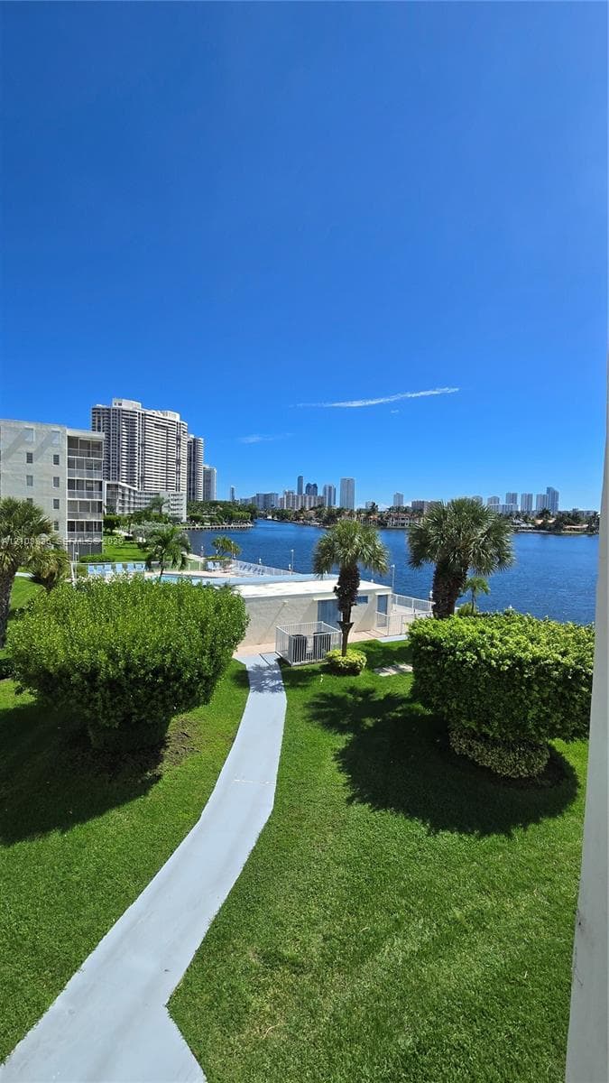Point East · #P304 in Aventura - Photo 26