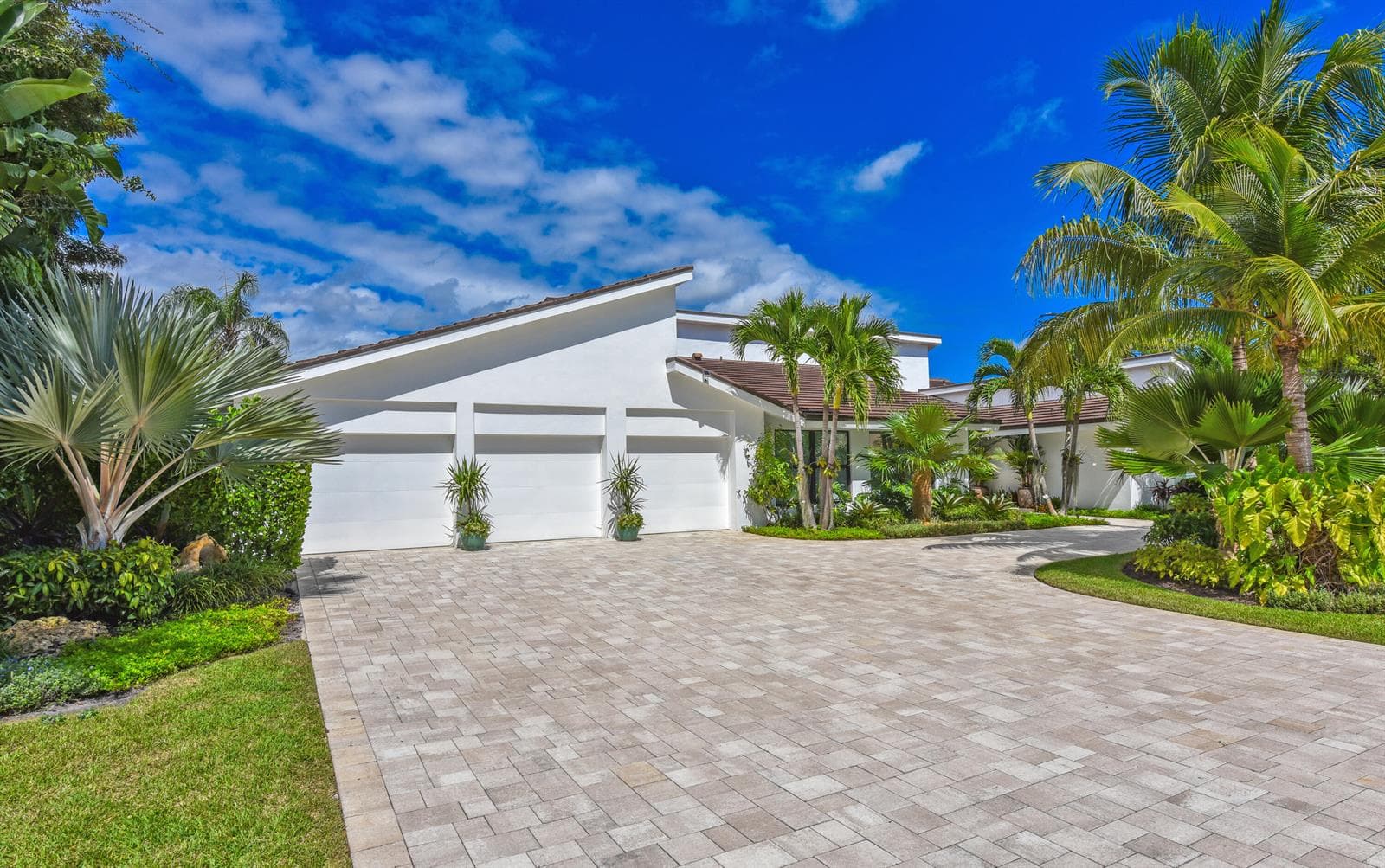 4561 Oak Tree Ct_Kathleen Hamburger_33