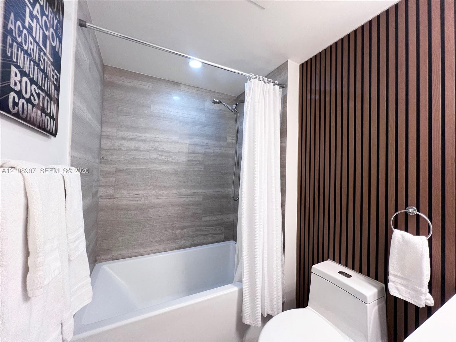 Brickell House · #1813 in Miami - Photo 23