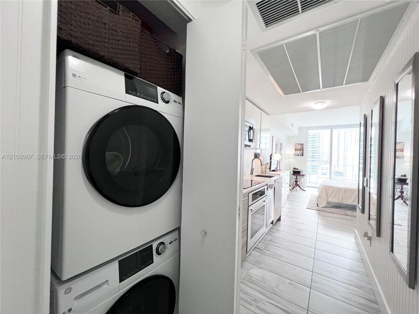 Brickell House · #1813 in Miami - Photo 26
