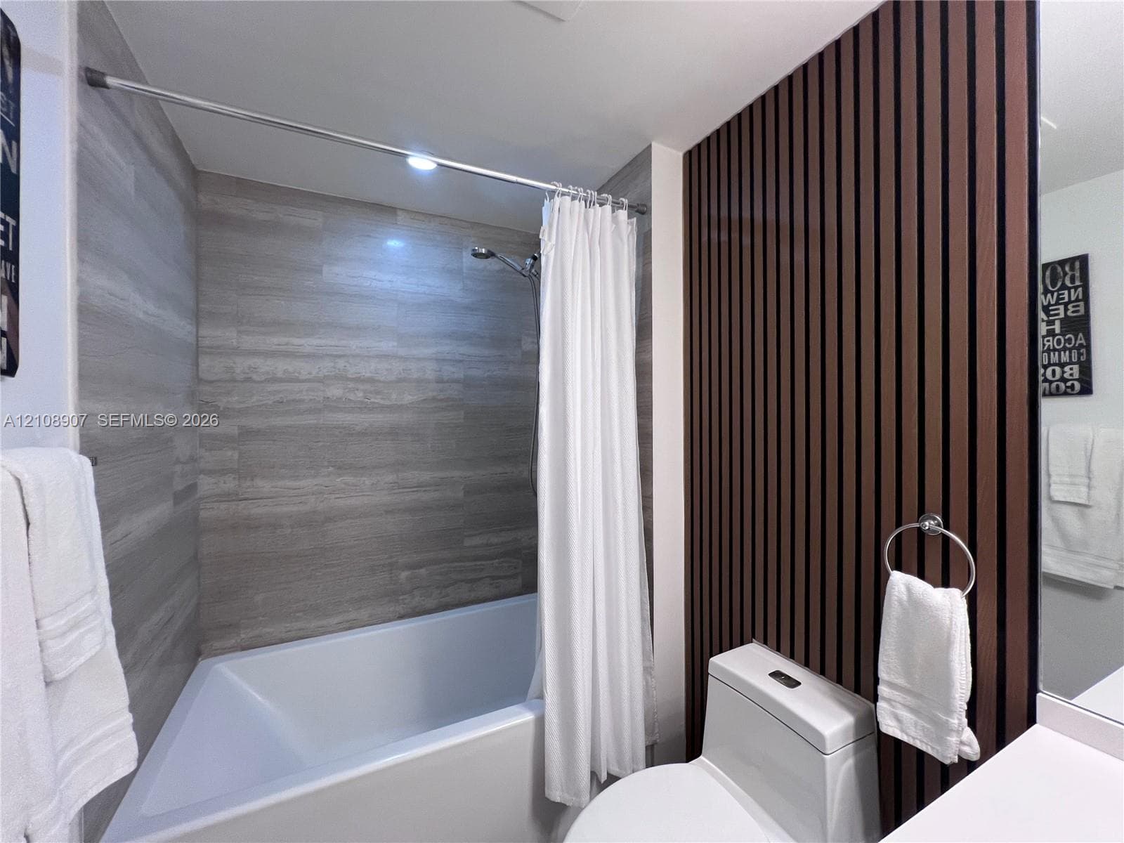 Brickell House · #1813 in Miami - Photo 22