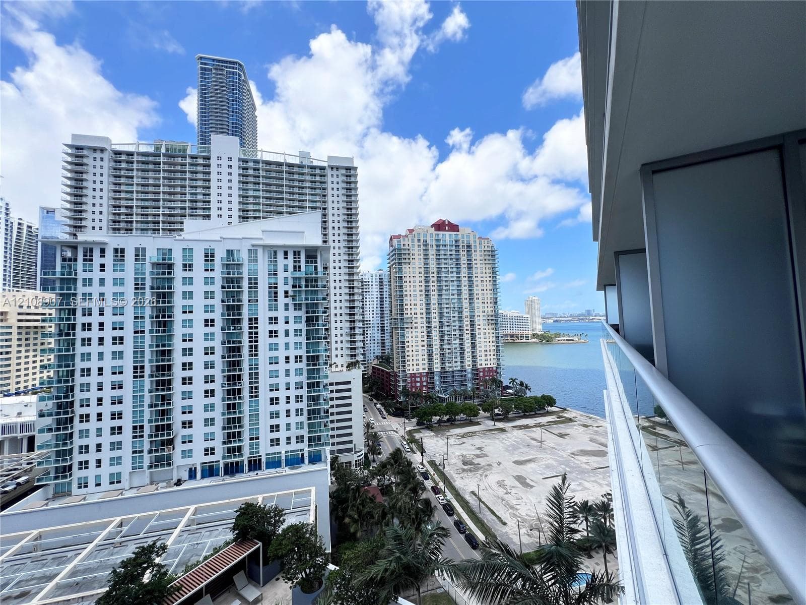 Brickell House · #1813 in Miami - Photo 32
