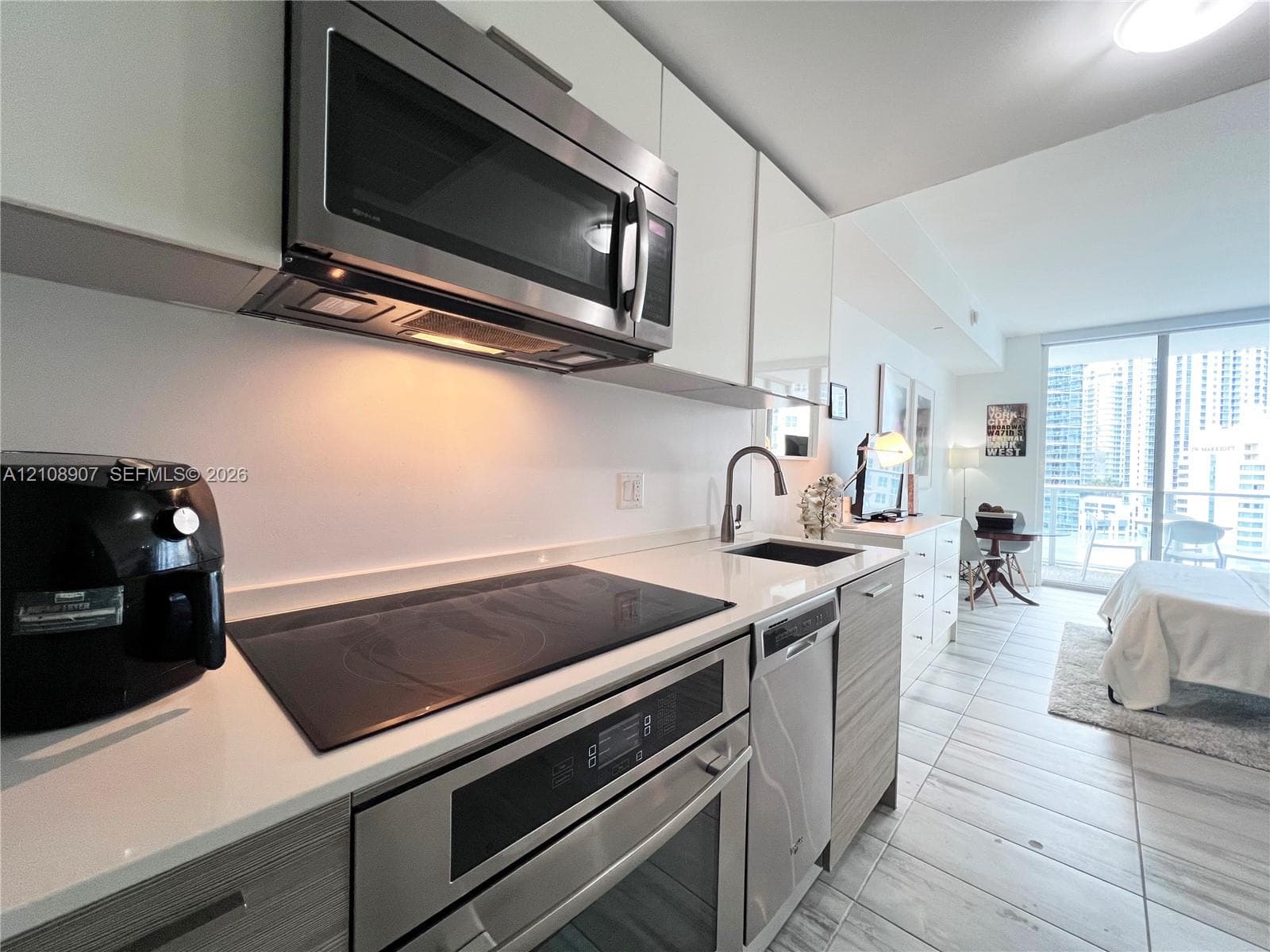 Brickell House · #1813 in Miami - Photo 5