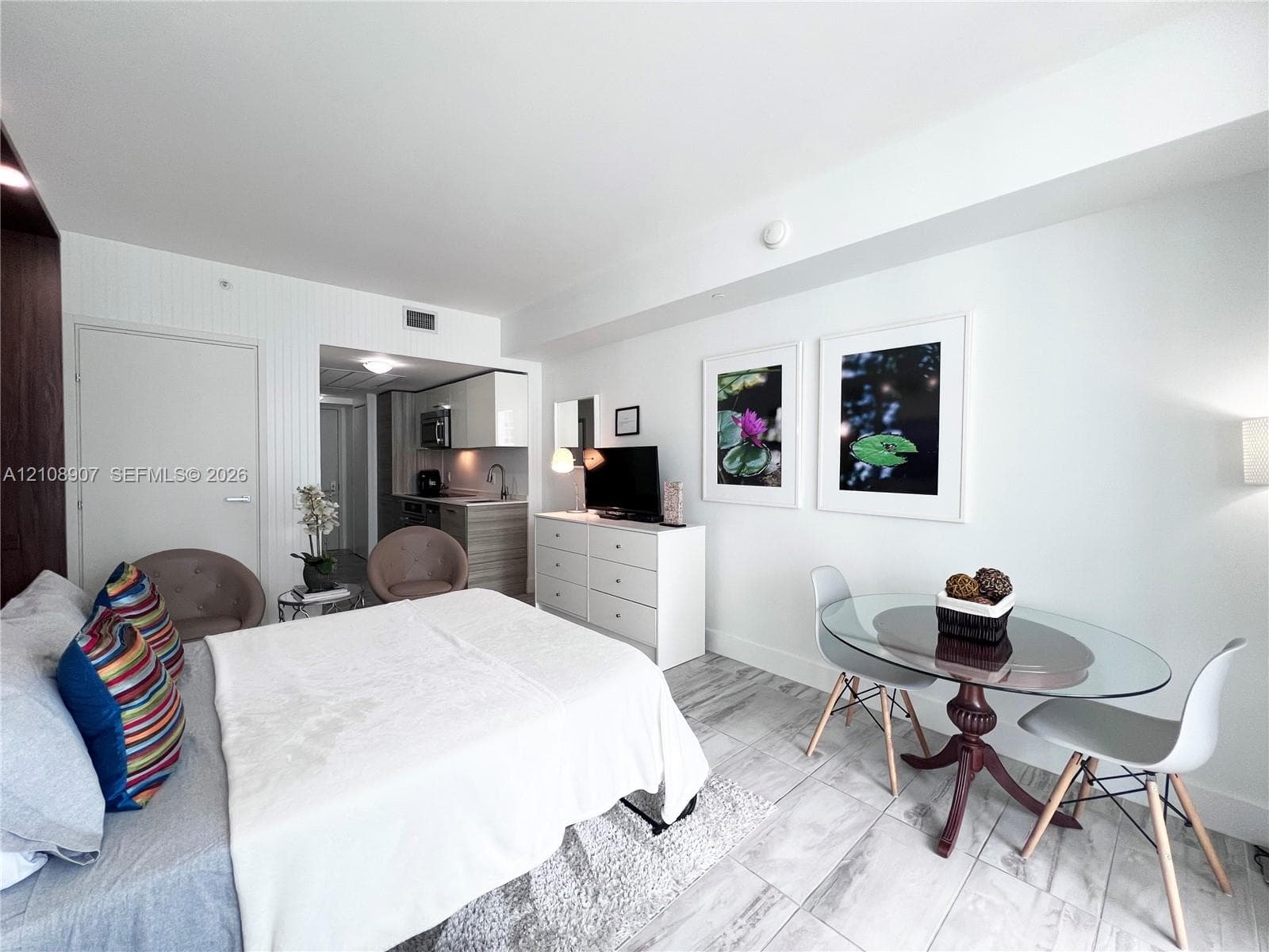 Brickell House · #1813 in Miami - Photo 9