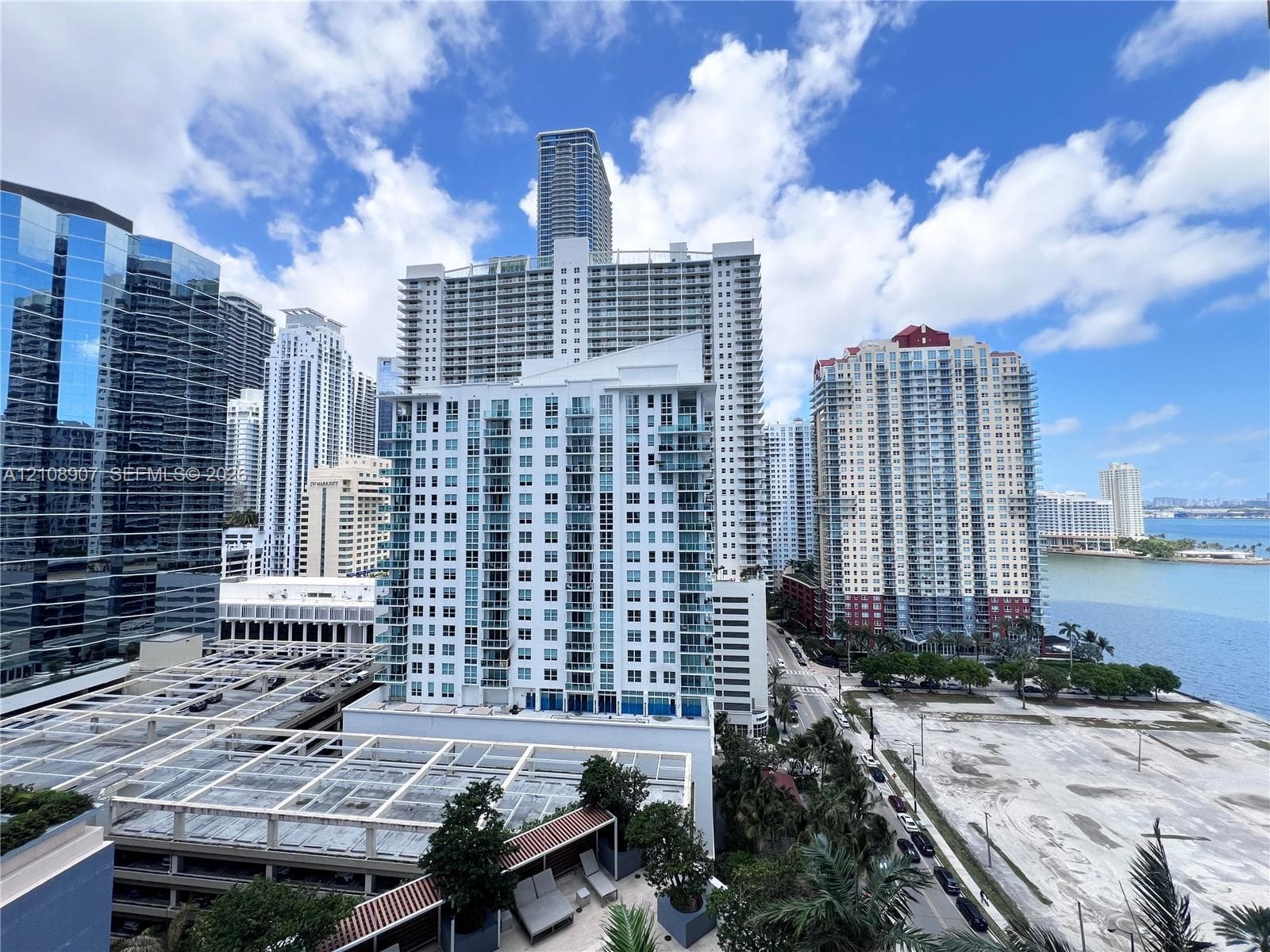 Brickell House · #1813 in Miami - Photo 31