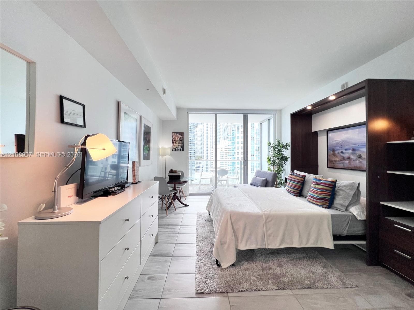Brickell House · #1813 in Miami - Photo 8