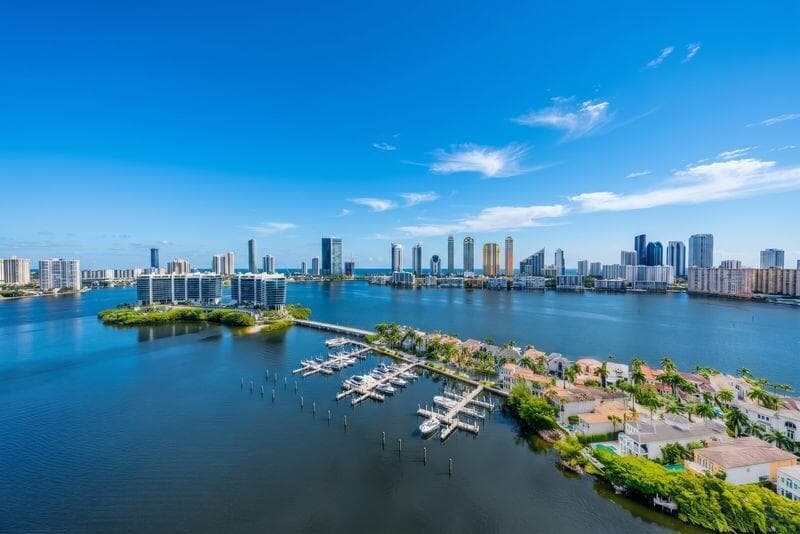 7000 Island Blvd (View4)