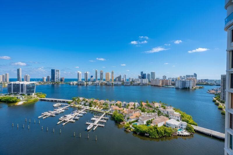 7000 Island Blvd (View3)