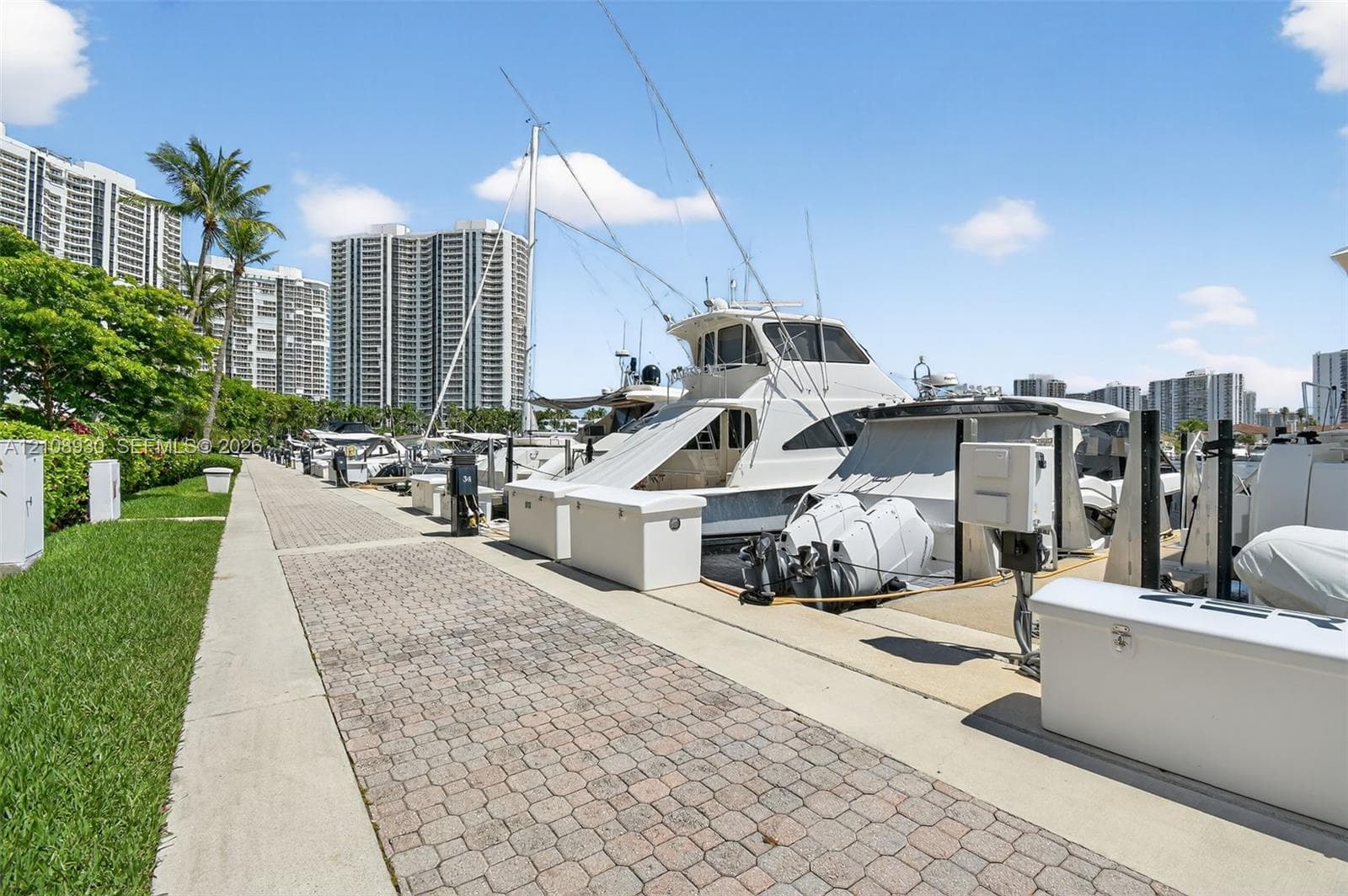 HARBORSIDE AT THE WATERWA · #410 in Aventura - Photo 26