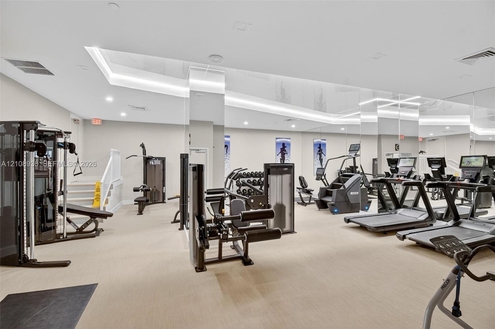 HARBORSIDE AT THE WATERWA · #410 in Aventura - Photo 25