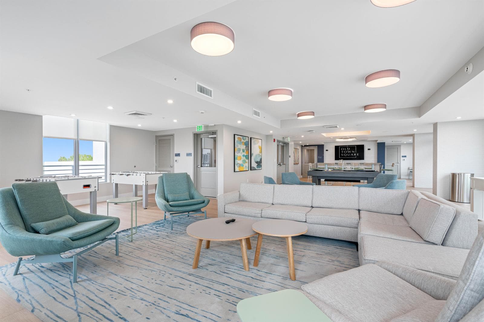Old Town Square Apartments 200 NE 1st Av