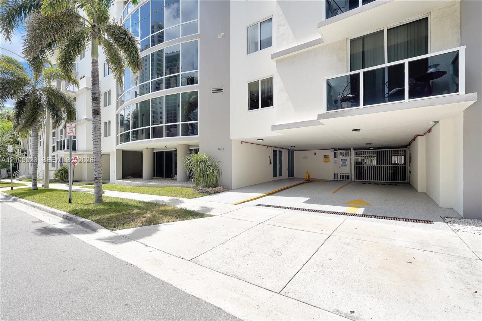 23 Biscayne Bay · #901 in Miami - Photo 32