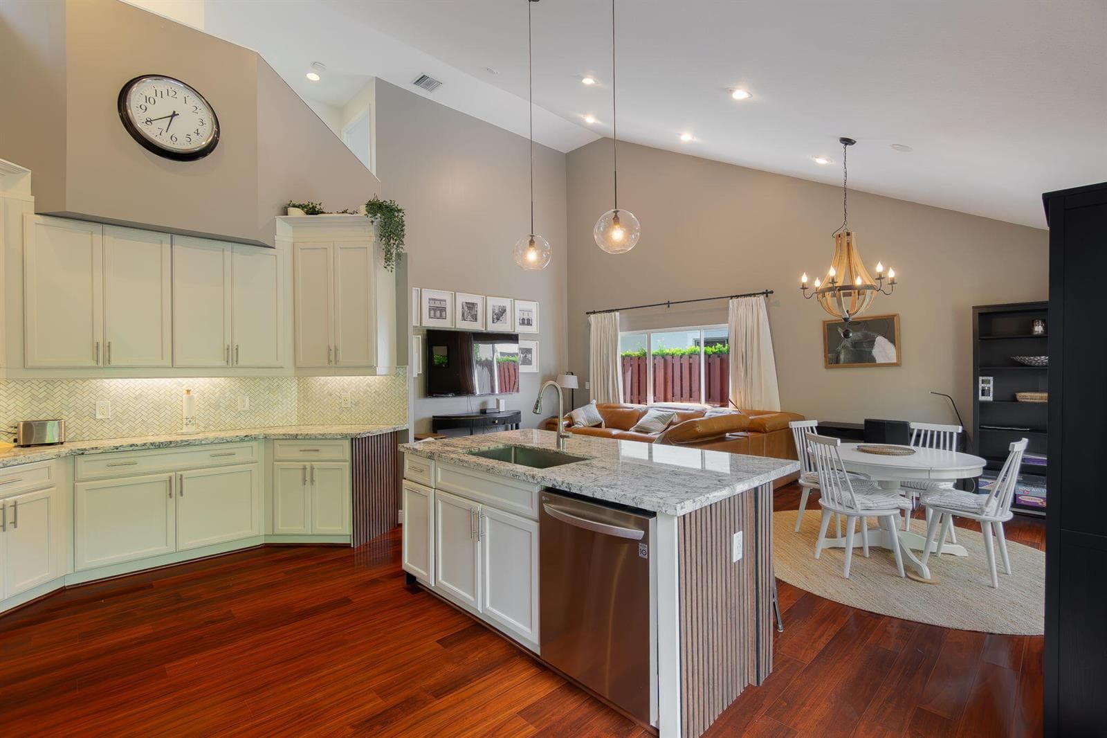 21-web-or-mls-DSC01638