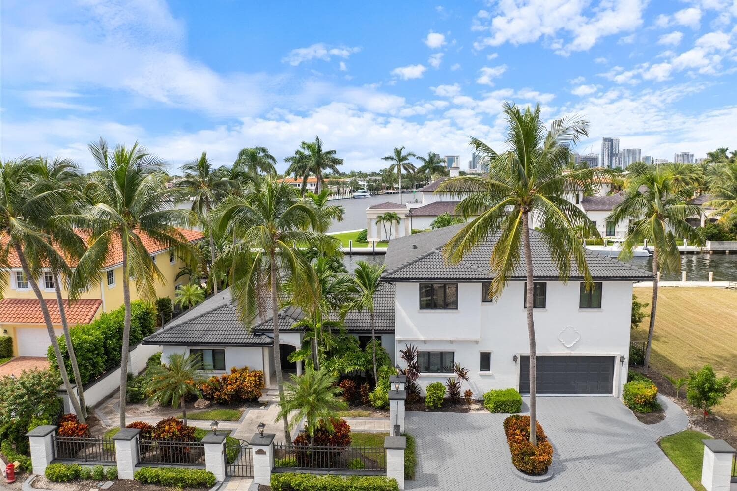 43-703 Royal Plaza Drive Ft. Lauderdale,