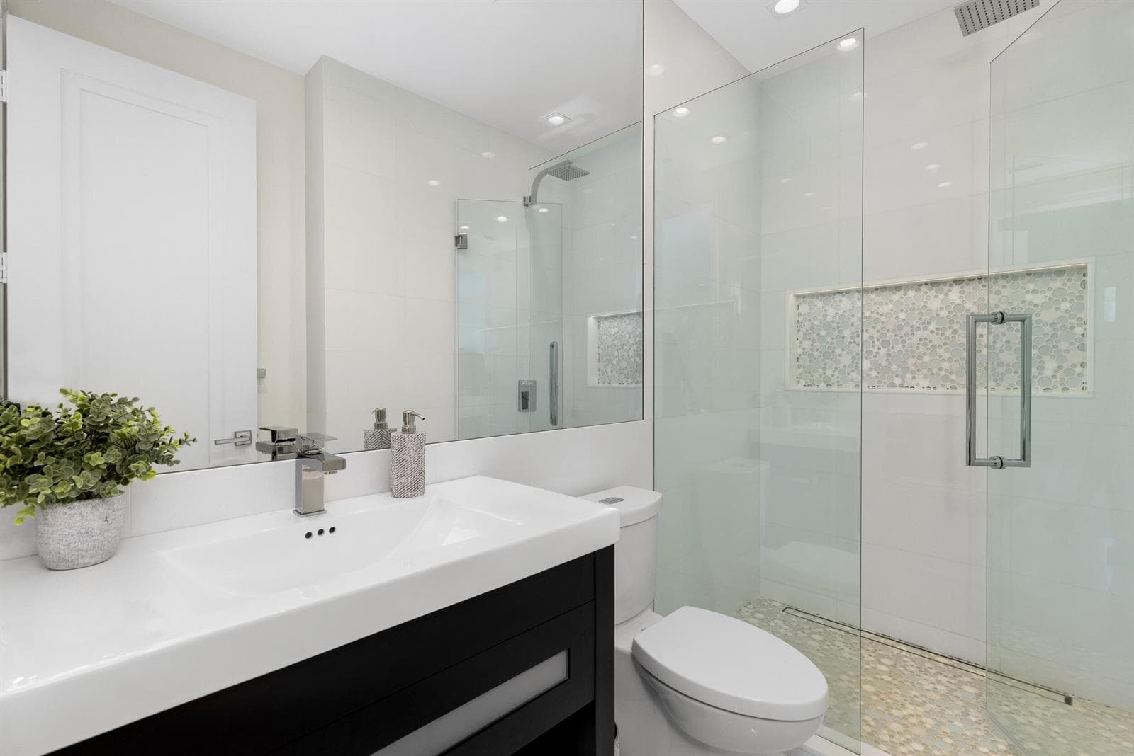 31 - Guest Bath 1