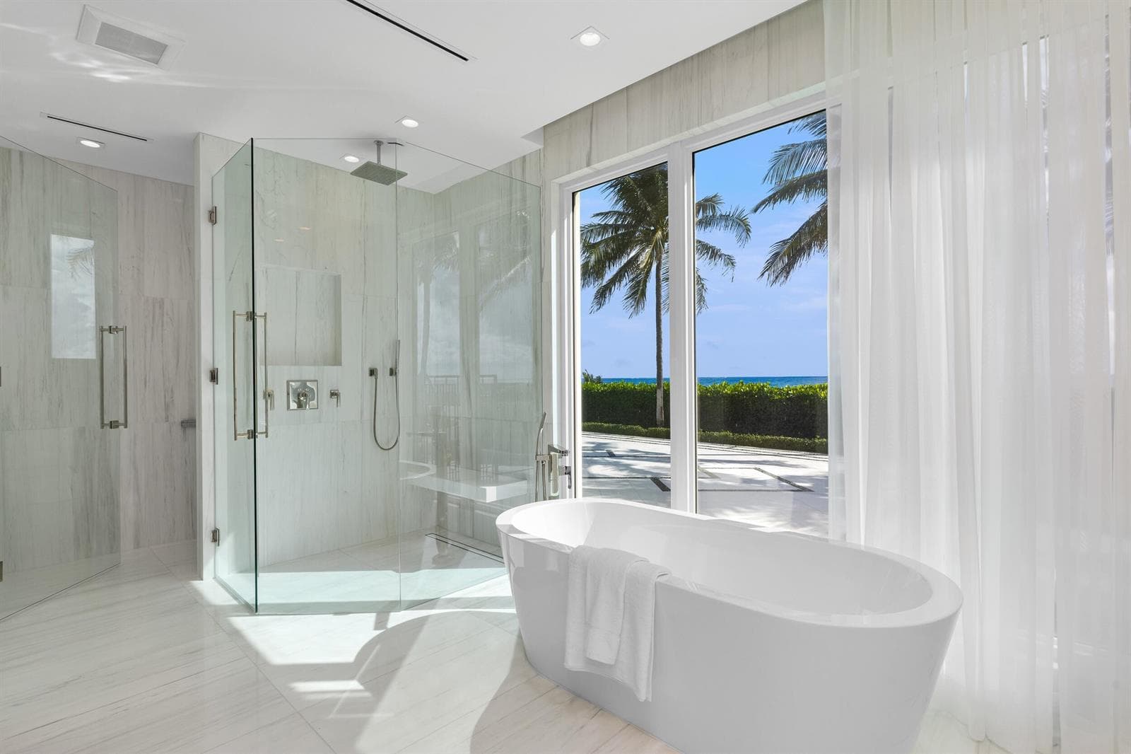 23 - Master Bath 3