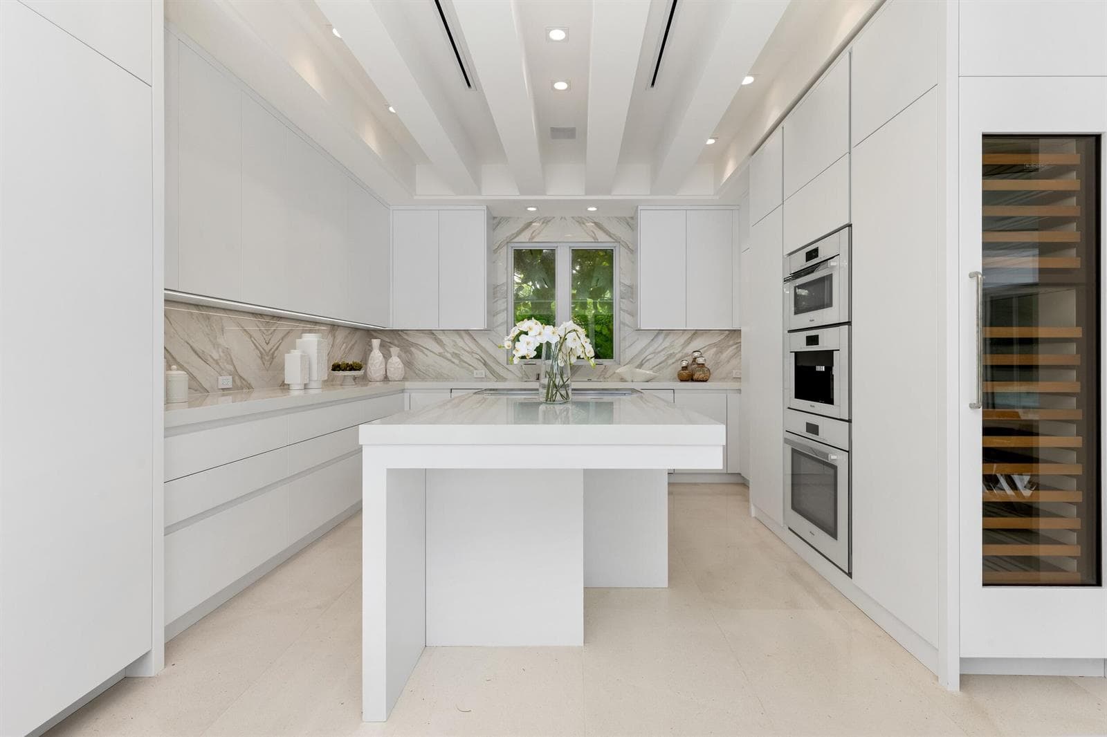 13 - Kitchen 1