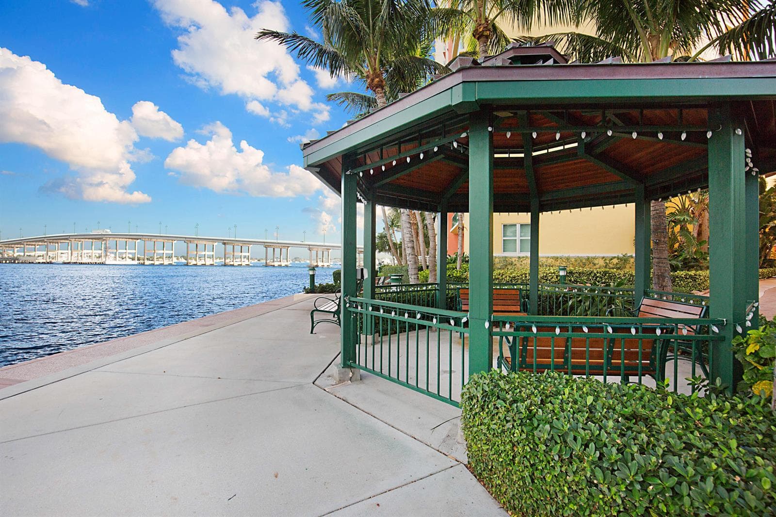 GAZEBO