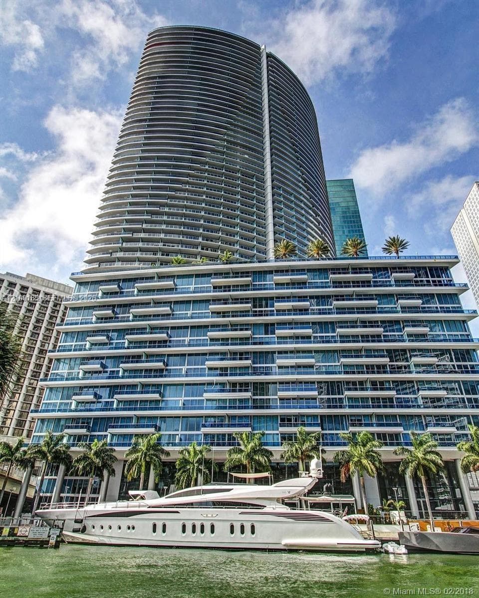 Epic · #4912 in Miami - Photo 24