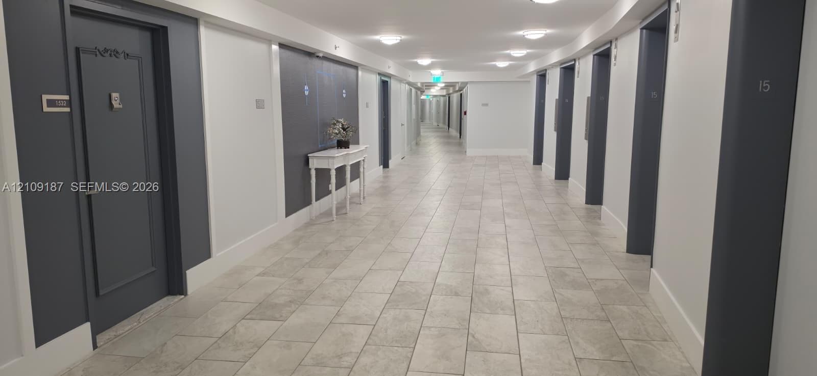 Floor elevator Lobby