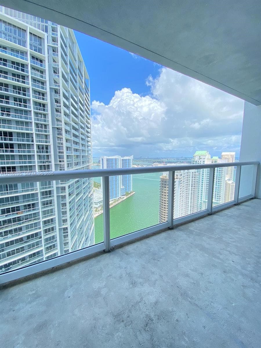 Icon Brickell II · #4408 in Miami - Photo 27