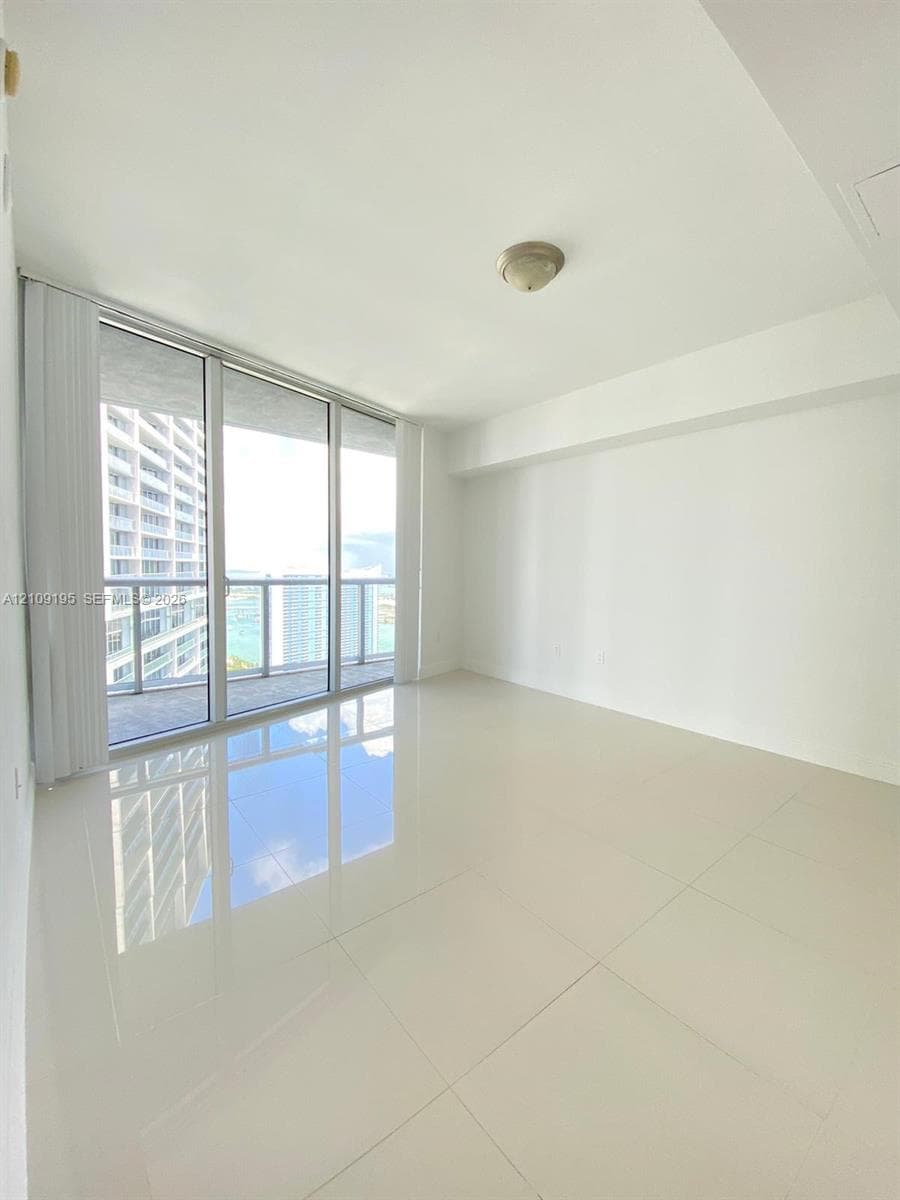 Icon Brickell II · #4408 in Miami - Photo 17