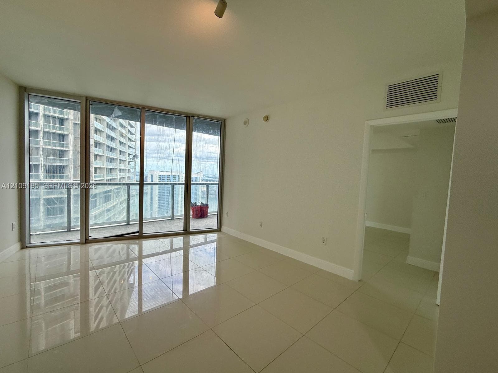 Icon Brickell II · #4408 in Miami - Photo 19