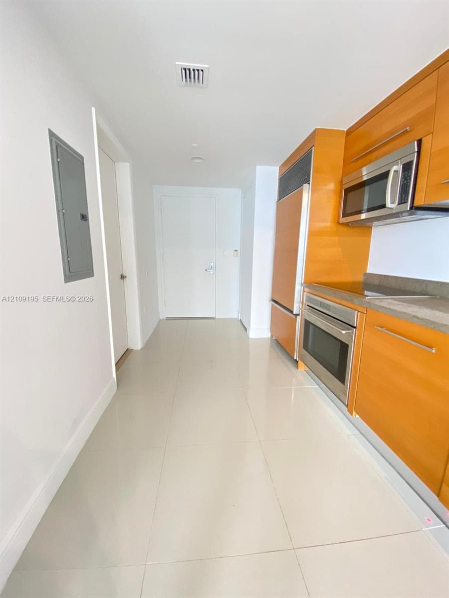 Icon Brickell II · #4408 in Miami - Photo 8