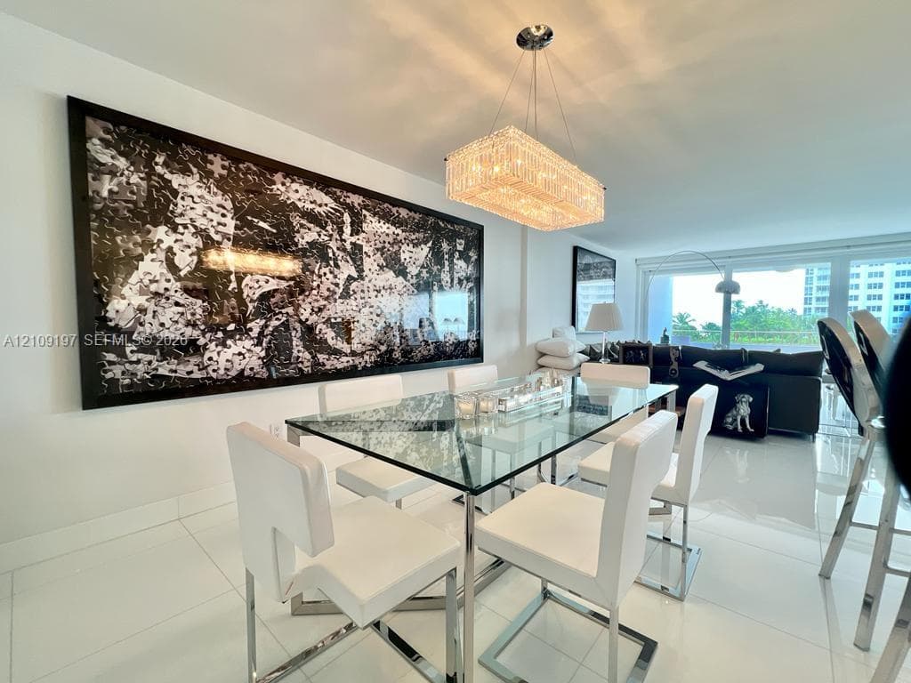 Commodore Club East · #405 in Key Biscayne - Photo 5
