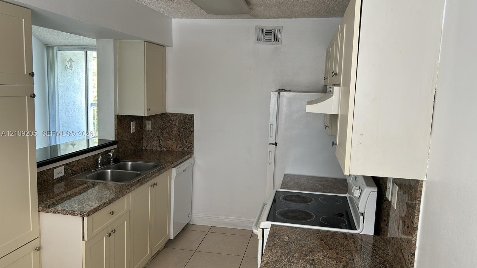 THE GREENS AT DORAL CONDO · #139 in Doral - Photo 7