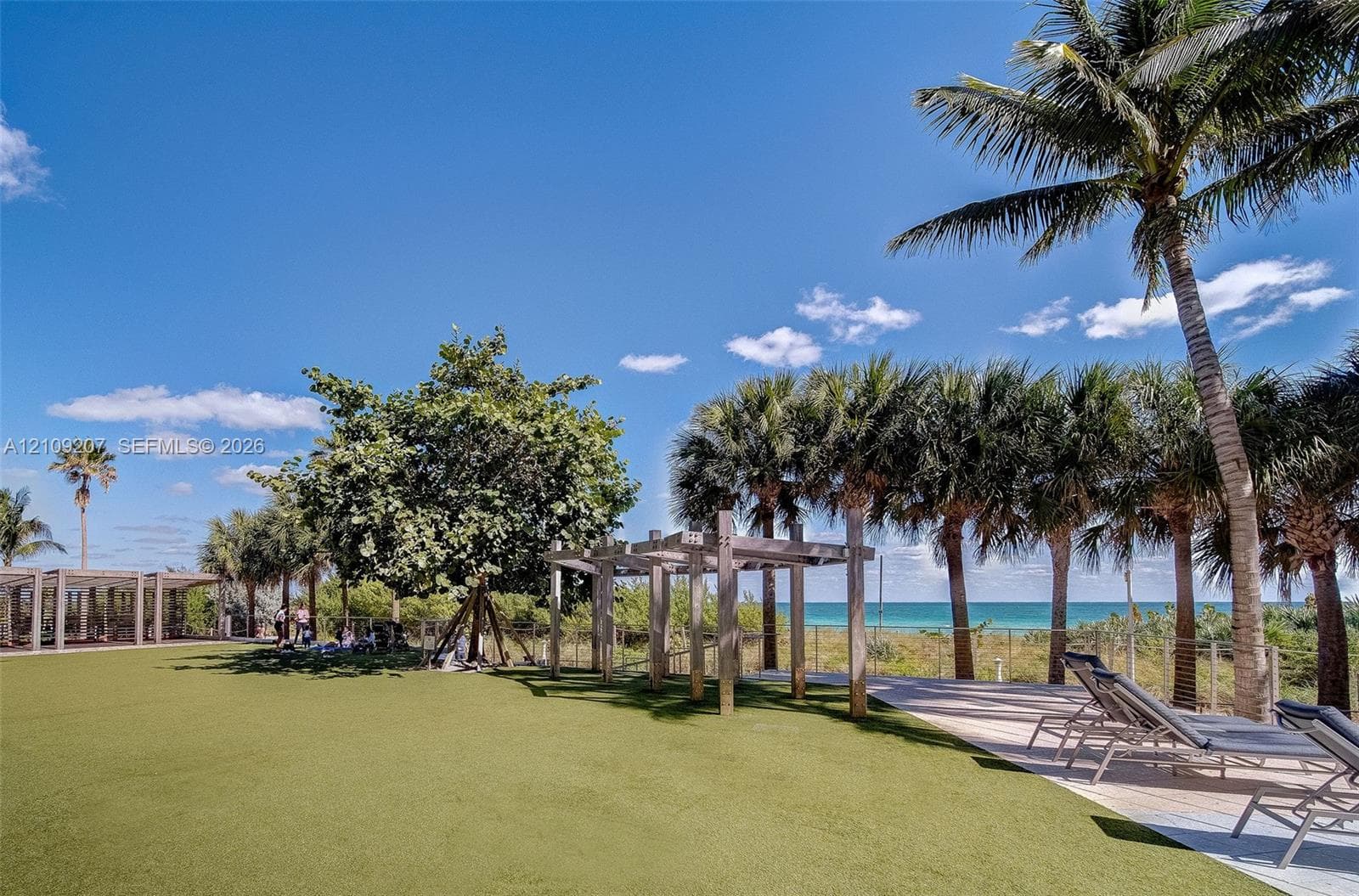 Carillon Miami Beach · #1101 in Miami Beach - Photo 25
